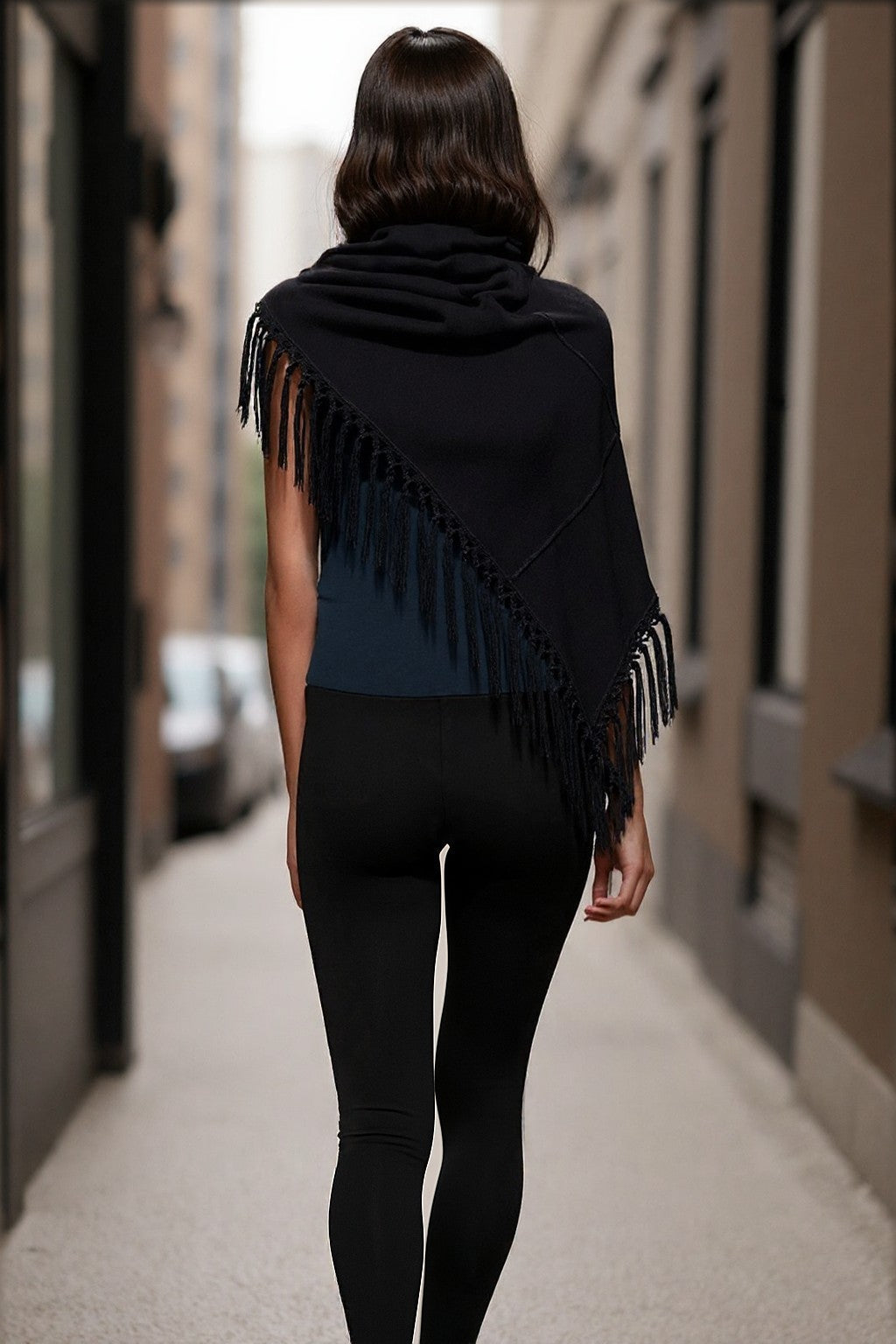 Scialle in vera pelle scamosciata color Nero d'ebano