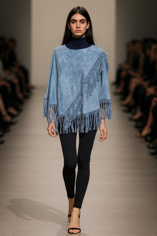 Poncho in vera pelle scamosciata color Celeste Empireo